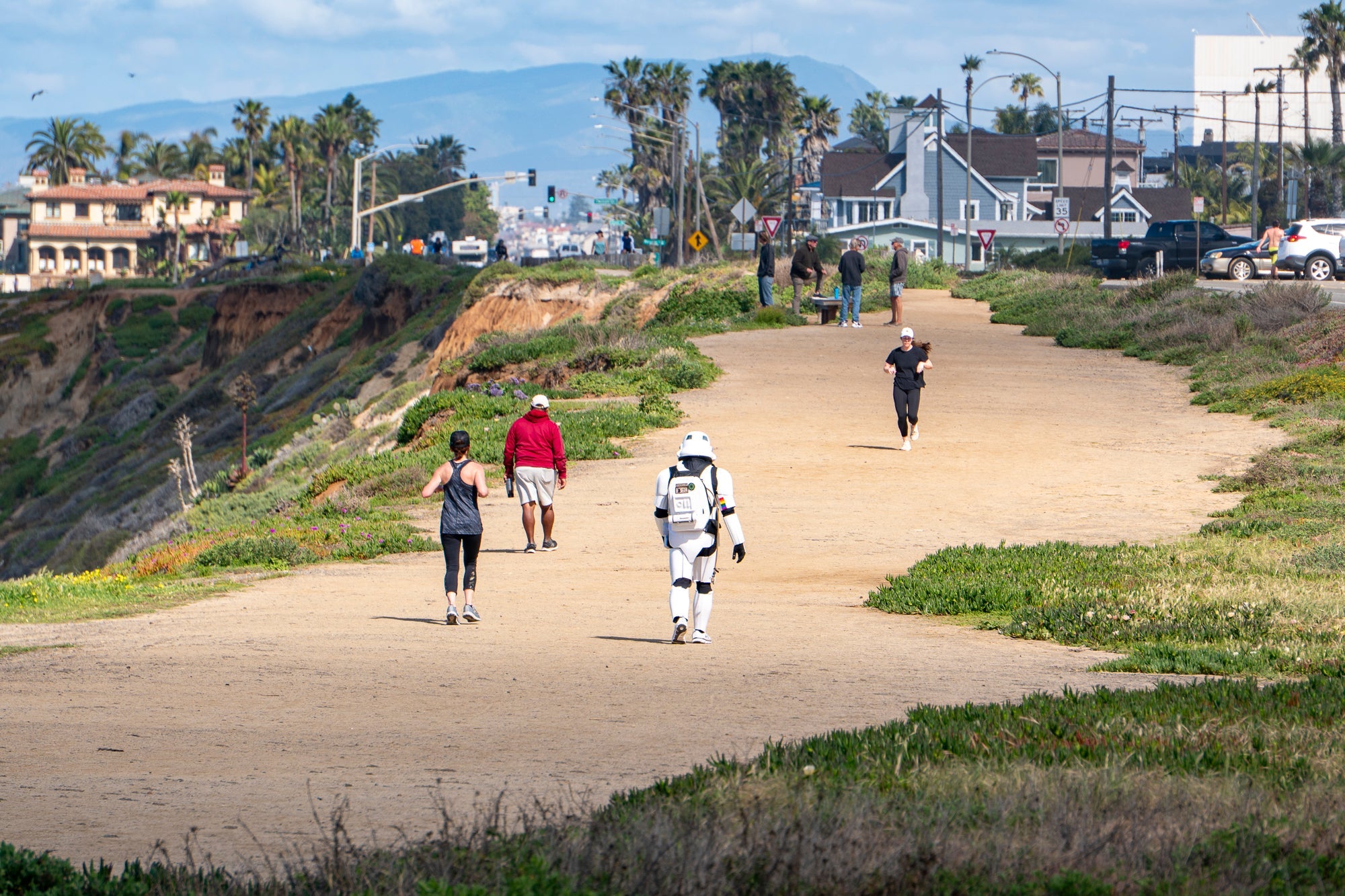 3 ways getting outside into nature improves our health